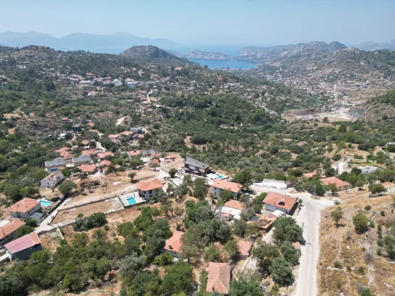 Joker: Marmaris Söğüt Villa Bölgesinde İmar Sınırında Tarla 1