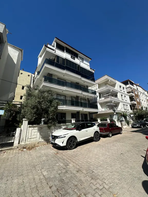 Didim Efeelerde 4+1 Geniş Dubleks Daire 2