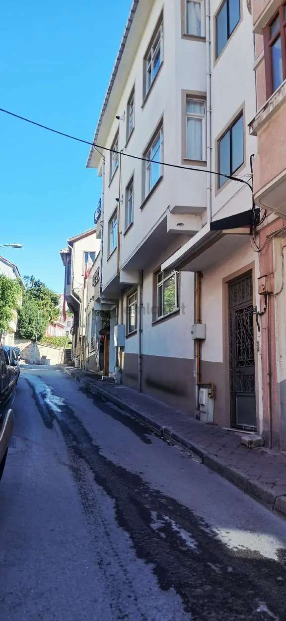 Camıkebır Mahallesinde Eşyalı Kiralık Daire 1