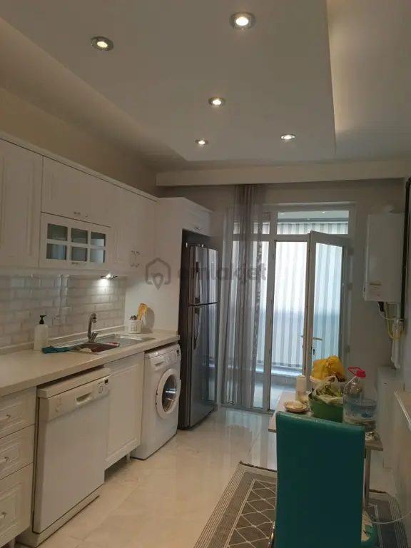 Çamlıca Mahallesinde Tombakzade Cadde Üstü 2+1 Satılık Daire 1