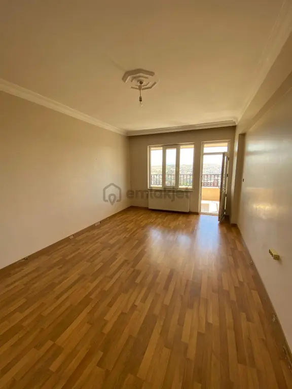 [ema] Cumhuriyet Mah.mevsim Sitesinde Satılık 4+1 Daire 1