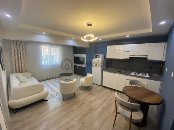 Ulaman Gayrimenkul'den Topraklık Mahallesi Çok Geniş Satılık Apart 2