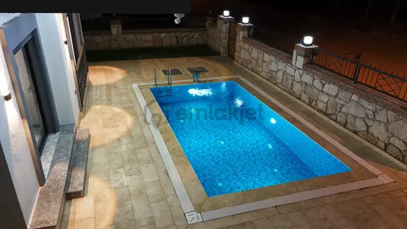 Aydın Didim Altınkum Yeşilkent Yolu 5+1 Satılık Villa 2