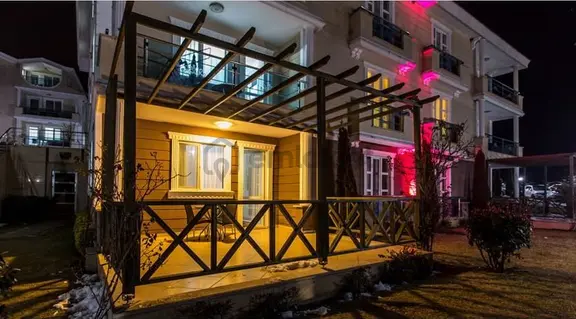 Termal Vadi Etabında Frezya Blokta Bahçe Katı 30 Haziran - 14 Temmuz Yaz Tatili 2