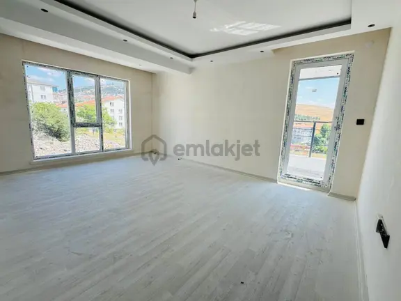 Bostancık Caddesi Yakınında Sıfır Binada 3+1 Katta Satılık Daire !! 2