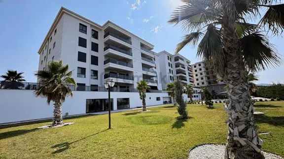 Max Prıme | Göveçlik'de 4+1 / 220m² Ara Kat Full Konsept Sitede Lüks Daire 1