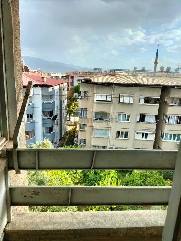 Yıldıztepe Ve Zafer Mahallesi Arasında Bulunan Fiyatı Uygun Daire 1