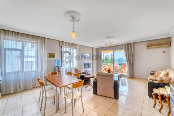 Alanya Mahmutlar'da Denize Sıfır, Panoramik Manzaralı 3+1 Daire 1