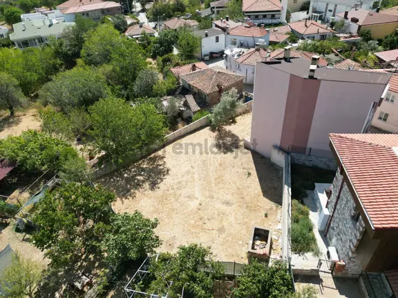 Akçay Poyraz Gayrmenkul'den Çamlıbel'de Satılık Arsa 1