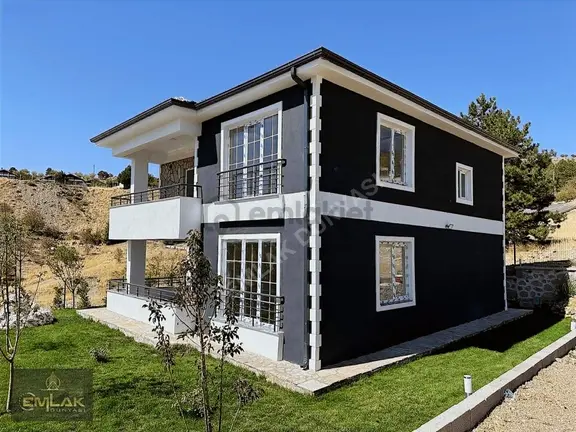 Ayaş Merkezde 2 Katlı Sıfır Ev Ve Hazır Düzen Bahçesi 2