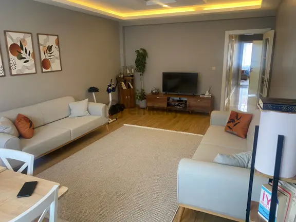 Florya'dan Çamlıcanın En Gözde Sitesinde Satılık 3+1 Daire 2