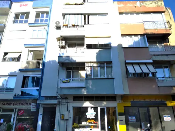 Çarşı İçerisinde 3+1 Ara Kat Doğalgazlı Daire 1