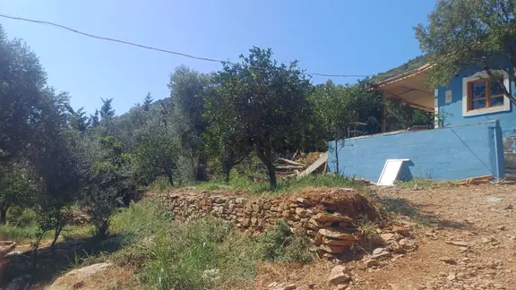 Aydıncık Sipahilde Satılık Bahçeli Ev 2