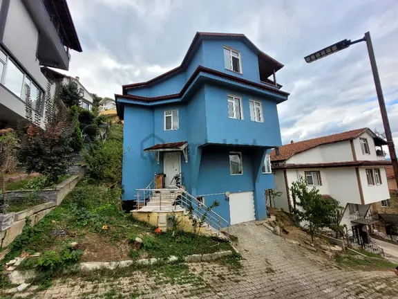 Muhteşem Sapanca Gölü Manzaralı Site İçinde Villa... 2