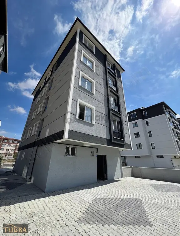 Tuğra'dan Bulvar Üstü 1+1 Arakat Guney Cephe İskanlı Daire 1