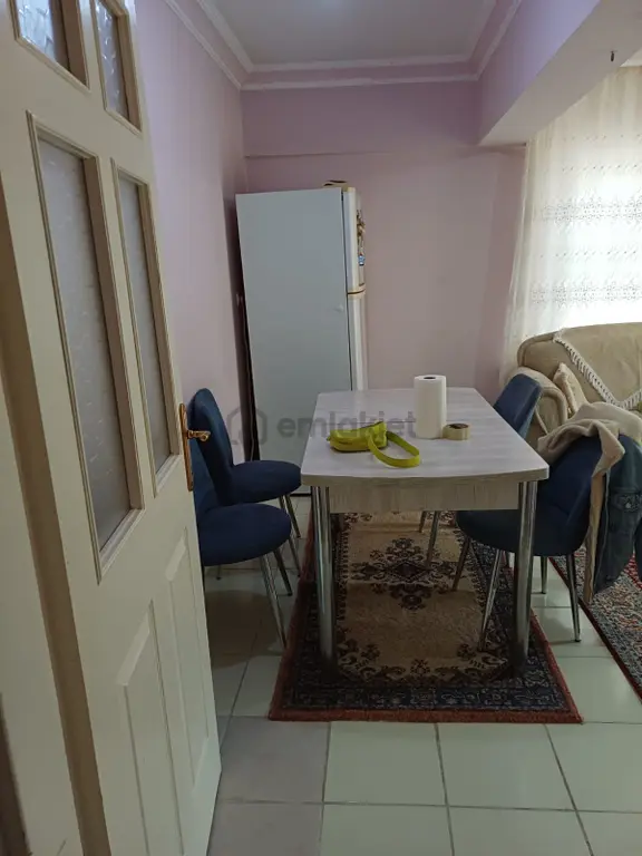 Arkadaş Emlaktan Bahçelievler Şenyurtta 1.kat 3+1 Satılık Daire 2.950.000 Tl 1