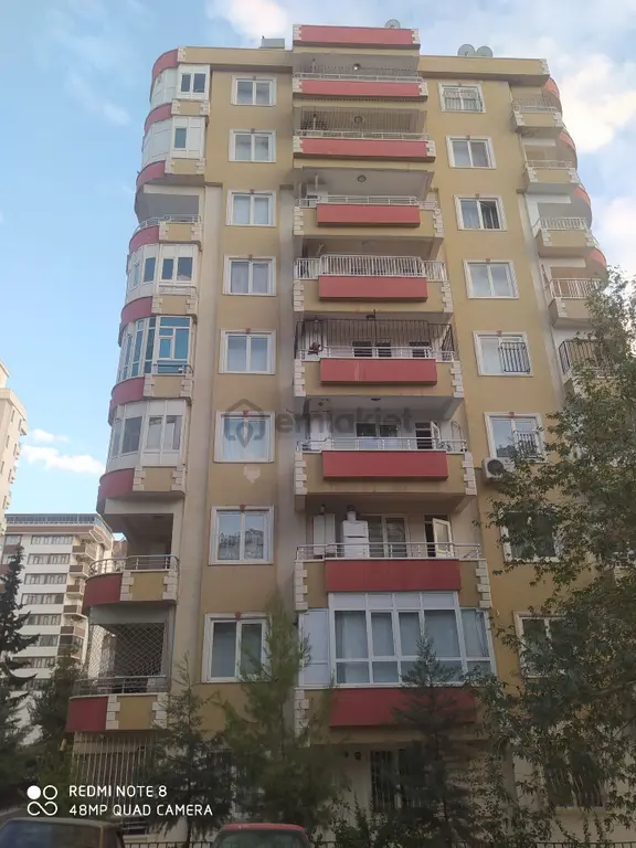 Eryavuz Dan Karaköprü Aksa Doğalgaz Yanı, Dış Cephe Yeni Betopan, 4+1 Odalı, 220 Metre Uygun 2