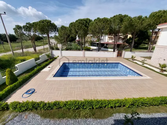 Denize 250m 2+1 Muhteşem Peyzaj Alanı Plaj Alanlı 2
