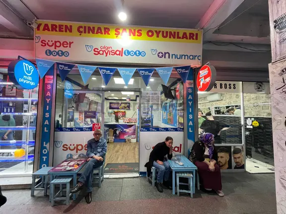 Üçyol Meydanda Devren Şans Oyunları Bayi Ve Çay Ocağı 1