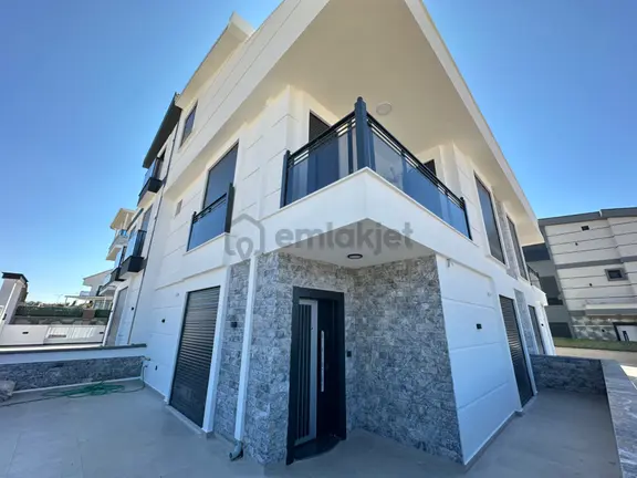 Didimde 3+1 Havuzlu Ultra Lüks Sıfır Villa 1