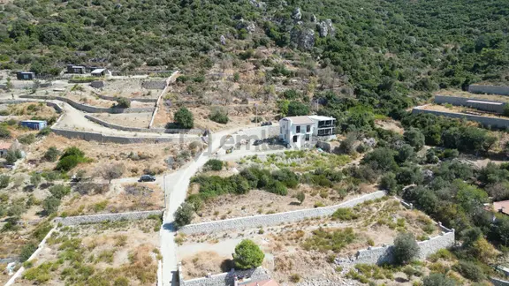 Joker: Marmaris Söğüt Deniz Manzaralı Sahile 400 Metre Mesafede Satılık 2