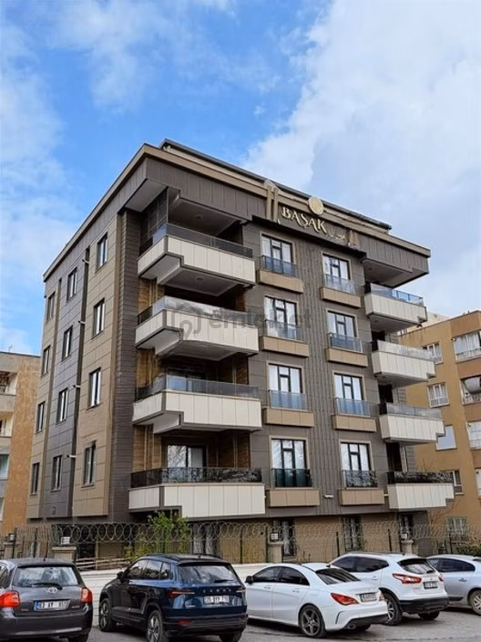 Kiralık Ahmet Ersevende Süper Lüks 1 Kat 4 Odalı Daire 1