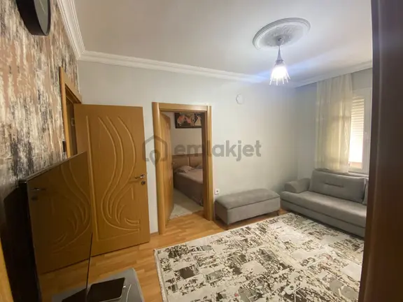 Acill Konak 26 Ağustos Mah.de Levent Meydan Yakını 2+1 70m2 Ayrı Mutfak Arakat Bakımlı Satılık Daire 2
