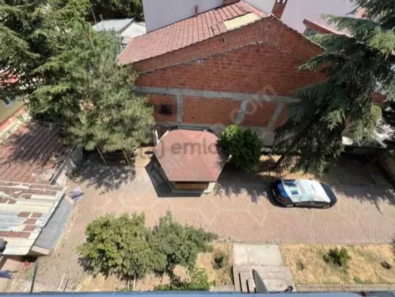 Bursa İnegöl Hamidiye Mah 120 M2 3+1 31 Yıllık Satılık Daire 2
