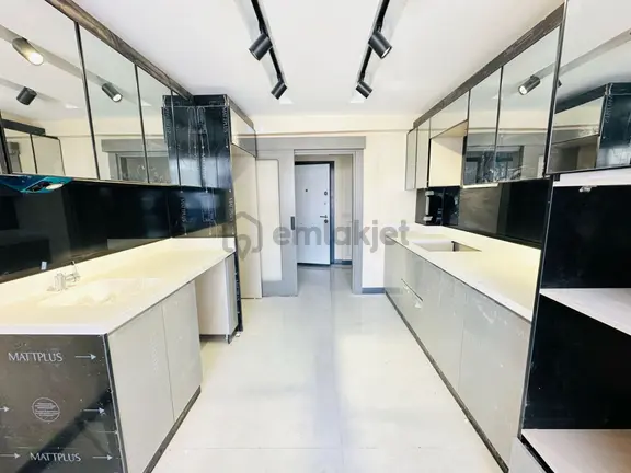 Karapürçek'te Külliye Yakını Yerden Isıtmalı Full Yapılı 3+1 Satılık Daire !!! 1