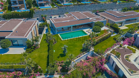 Yalıkavak’ta Özel Plajlı Sitede Eşsiz Deniz Manzaralı Malikane 2