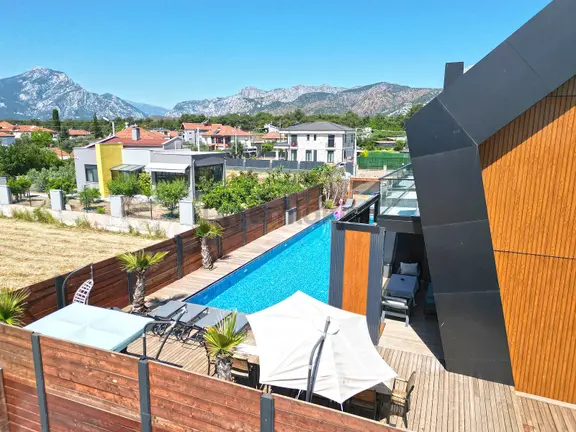 Antalya Döşemealtı'nda Kısa Dönem Kiralamaya Uygun Villalar 2