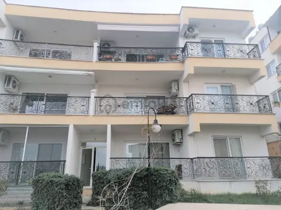 Muğla Milas’ta Site İçerisinde Marina Manzaralı Fırsat Daire 2