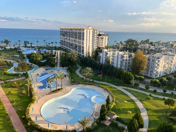 Remax Toros'tan Queenaba 1 Sitesi'nde Full Eşyalı 3+1 1