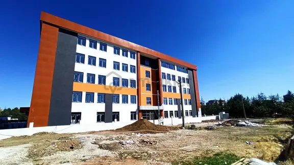 Polat Live'dan İncek Kızılcaşar'da 5 Katlı Okul Binası 2