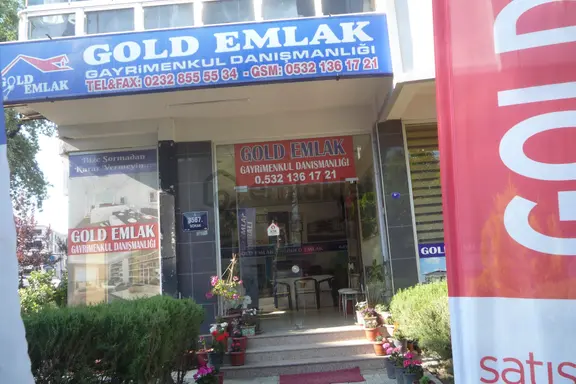İzmir Torbalı Gold Emlaktan Satılık Kıymetli Tarla