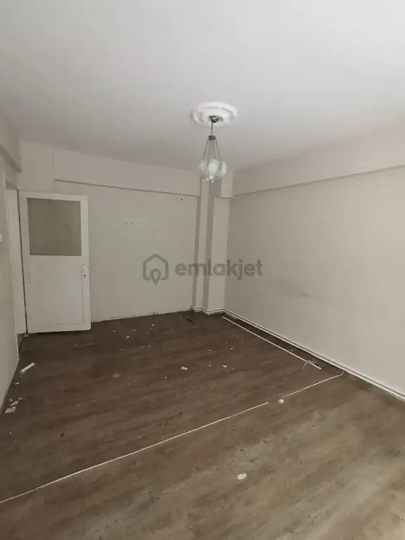 Beyoğlu Kasımpaşa Kadımehmet'te, 2+1, 80m2, K.uygun Değil,geniş, Ferah Satılk Daire-sözgen'den-607 2