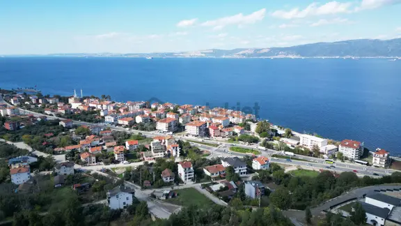 Uzmanlar'dan Gölcük A.ulaşlı %25 Konut İmarlı Satılık Parsel 2