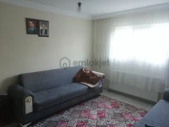 Polatlı İstiklal Mah. Satılık 3+1 Bahçe Katı 2