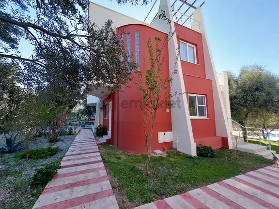 2+1 Villa Eşyalı, Havuzlu, Otoparklı, Çocuk Oyun Alanlı 1