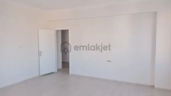 Değer Emlak'tan Hastane Civarında 3+1 Daire Kiralıktır 2