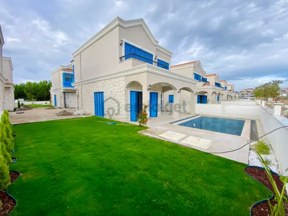 Kuşadası Avm Bölgesinde Müstakil Sıfır Villa 2