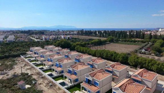 Kuşadası Awm Ve Denize Yakın Konumda Müstakil Bahçeli 5+2 Villa 2