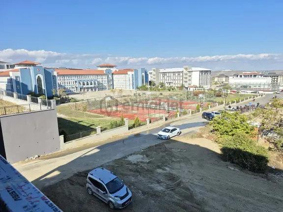 Delux'den Atatürk Mah.'de Okullara Yakın Lux 1+1 Daire 1