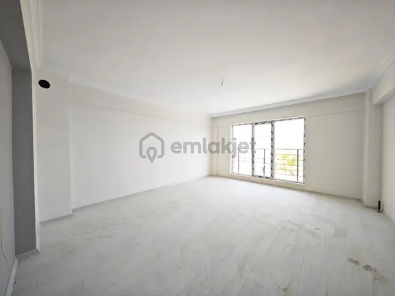Başpınar'da Full Yapılı Geniş Balkonlu 2.katta Satılık Sıfır Daire !! 1