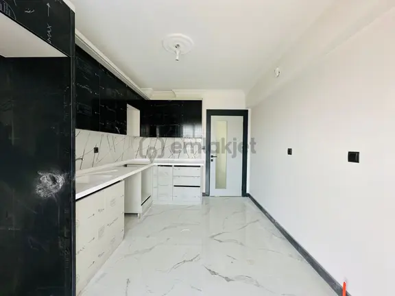 Başpınar'da Full Yapılı Teras Balkonlu 3+1 Geniş Sıfır Daire !! 2