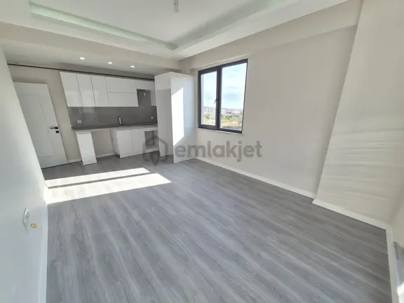 Delux'den Ortacami Mah.'de Amerikan Mutfak Sıfır Lux 2+1 Daire 1