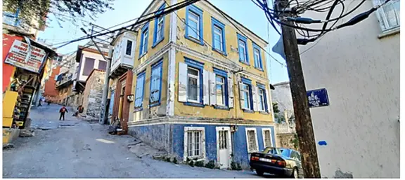 İzmir Agora Satılık Tescilli Konak