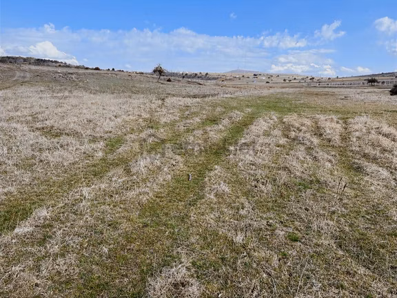 Başkan Emlaktan Satılık Yarımca Köyünde 155 M2 Bahçe Yeri 2