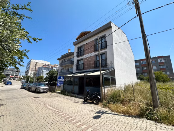 Paşakonak Mah.de Royal Hastane Arkası Kiralık İş Yeri Dükkan 1