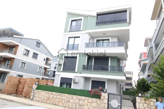 Aydın Didim Efeler Mahallesi Sıfır Asansörlü Bina 1 Ci Kat 2+1 Açık Mutfak Eşyalı Eşyalar Sıfır 1